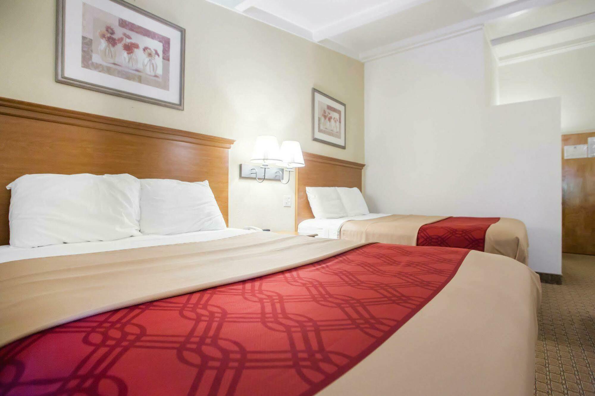 Mho Hotel บอร์เดนทาวน์ ภายนอก รูปภาพ
